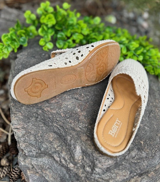Cameo II Slip On | Cream