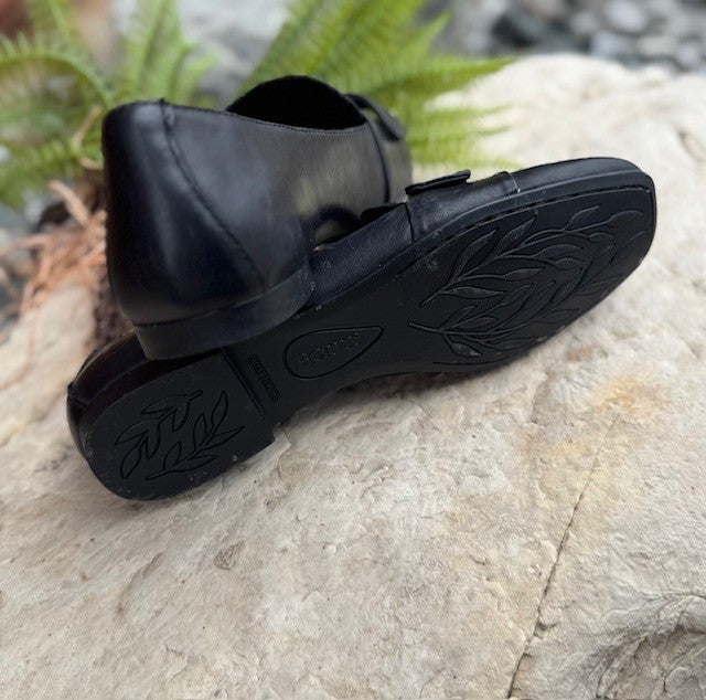 Carrine Shoe