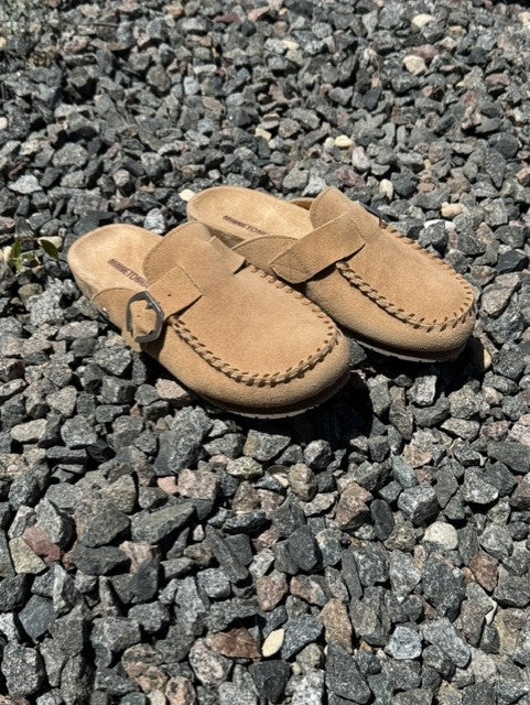 Women's Buckel Clog