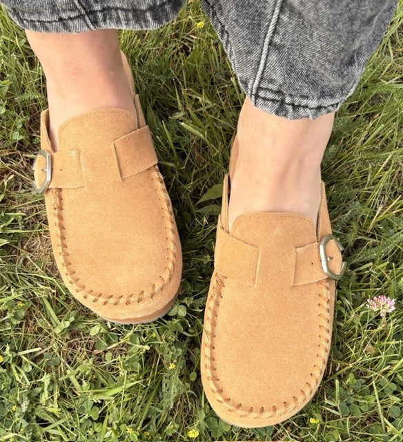Women's Buckel Clog