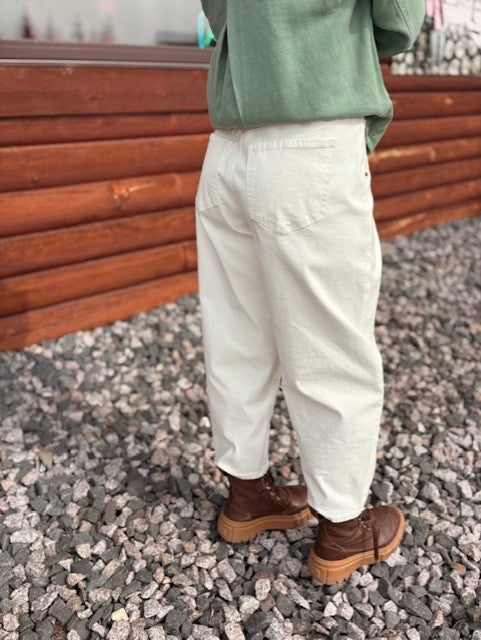 Audrey Girlfriend Barrel Jeans