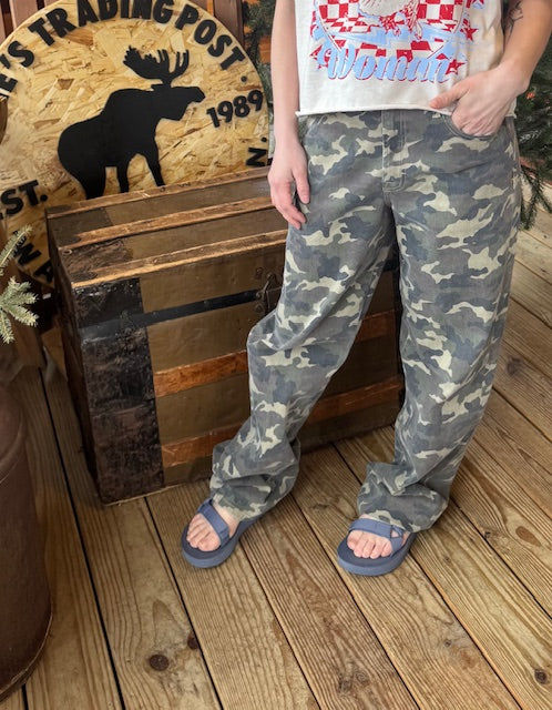 Low Slung Baggy Camo Jeans
