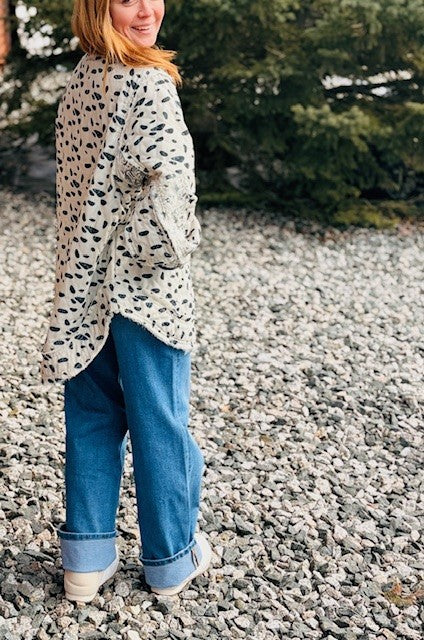 Long Sleeve Elbow Patch Overlaid Lace Quilted Woven Jacket | Oatmeal Multi