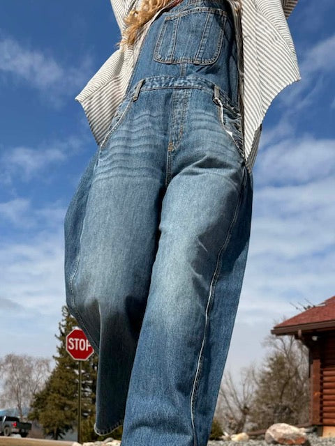 Mid-Waisted Barrel Overall Jeans
