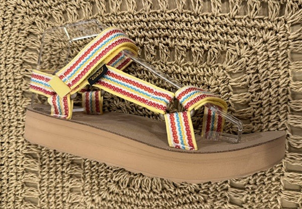 Womens FlatForm Universal Woven