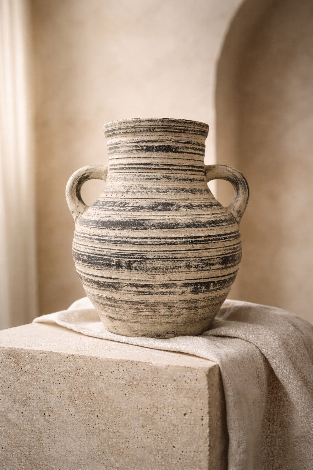 Giedeon Terracotta Vase