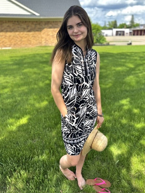 Printed Sleeveless Dress W/1/4 Zip & Inner Shorts