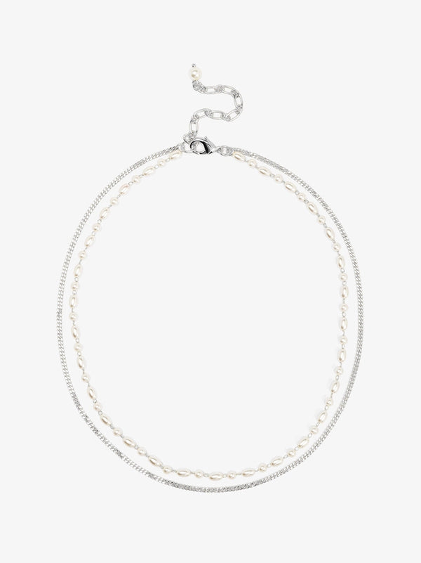 Chain and Pearl Layered Short Necklace
