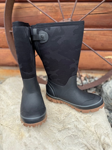 Whiteout Adjustable Calf Boot